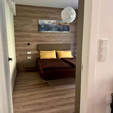 Nathalies Nest Quiet Sunny Balcony In Andel * Praga