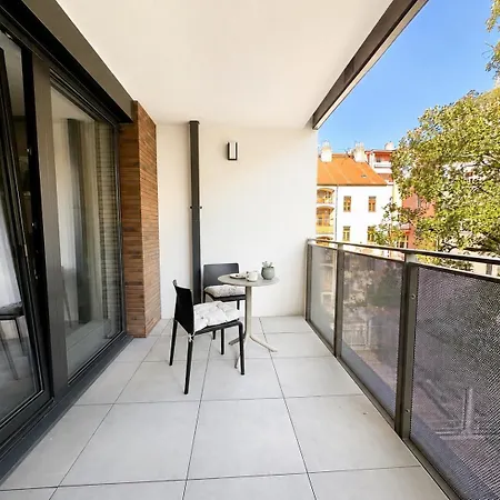 Nathalies Nest Quiet Sunny Balcony In Andel *